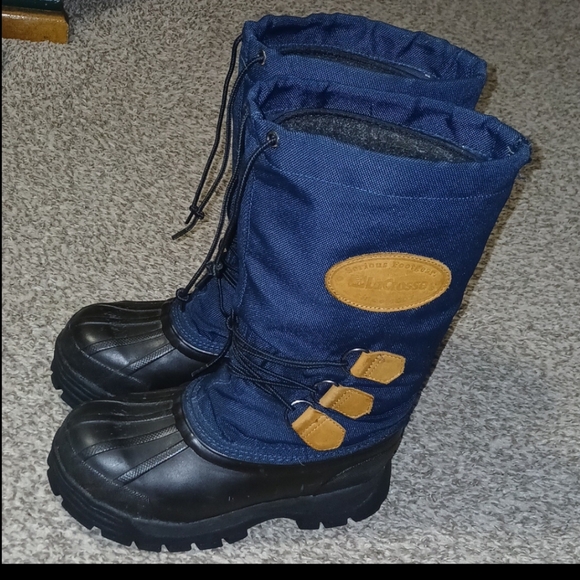 Women's LaCrosse Navy and Black Winter Boots - Picture 8 of 12
